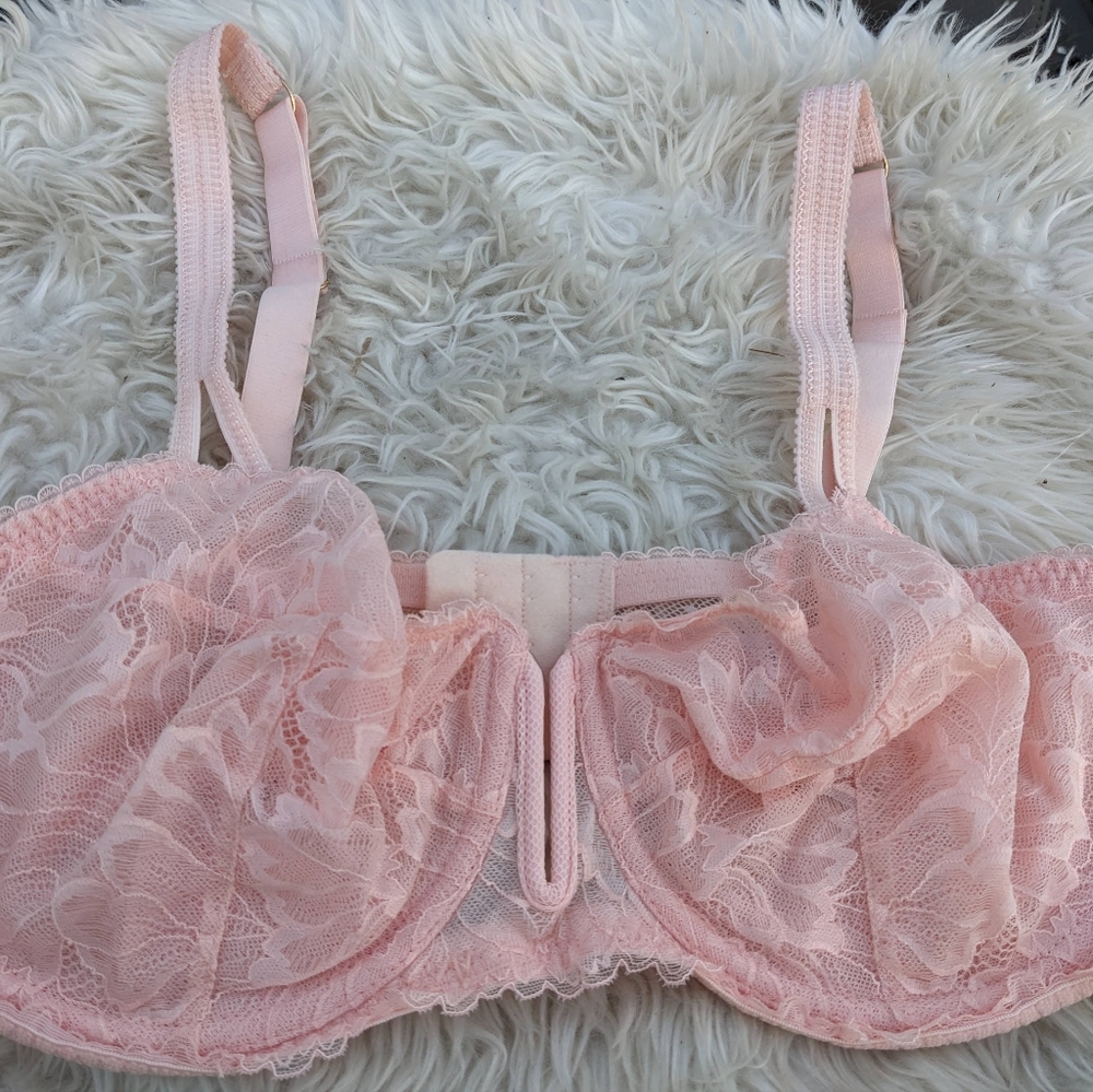 NWOT Women's Auden Pink Lace Bra Size 36DD